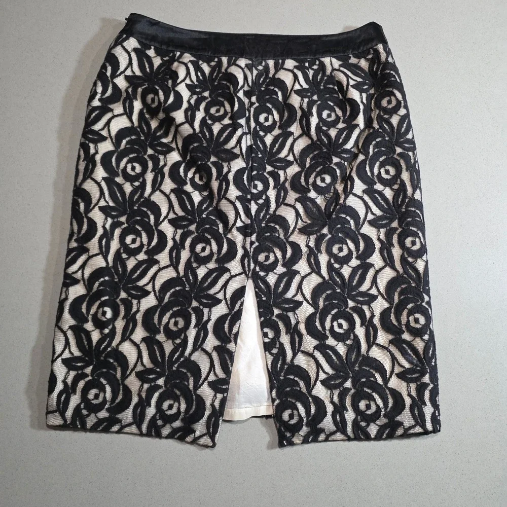 Ann Taylor Black Floral Rose Corded Lace Pencil Skirt Size 8 Satin Waistband